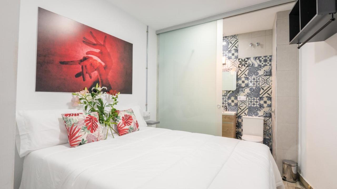 Guesthouse Room & Studio Seville La Flamenka المظهر الخارجي الصورة