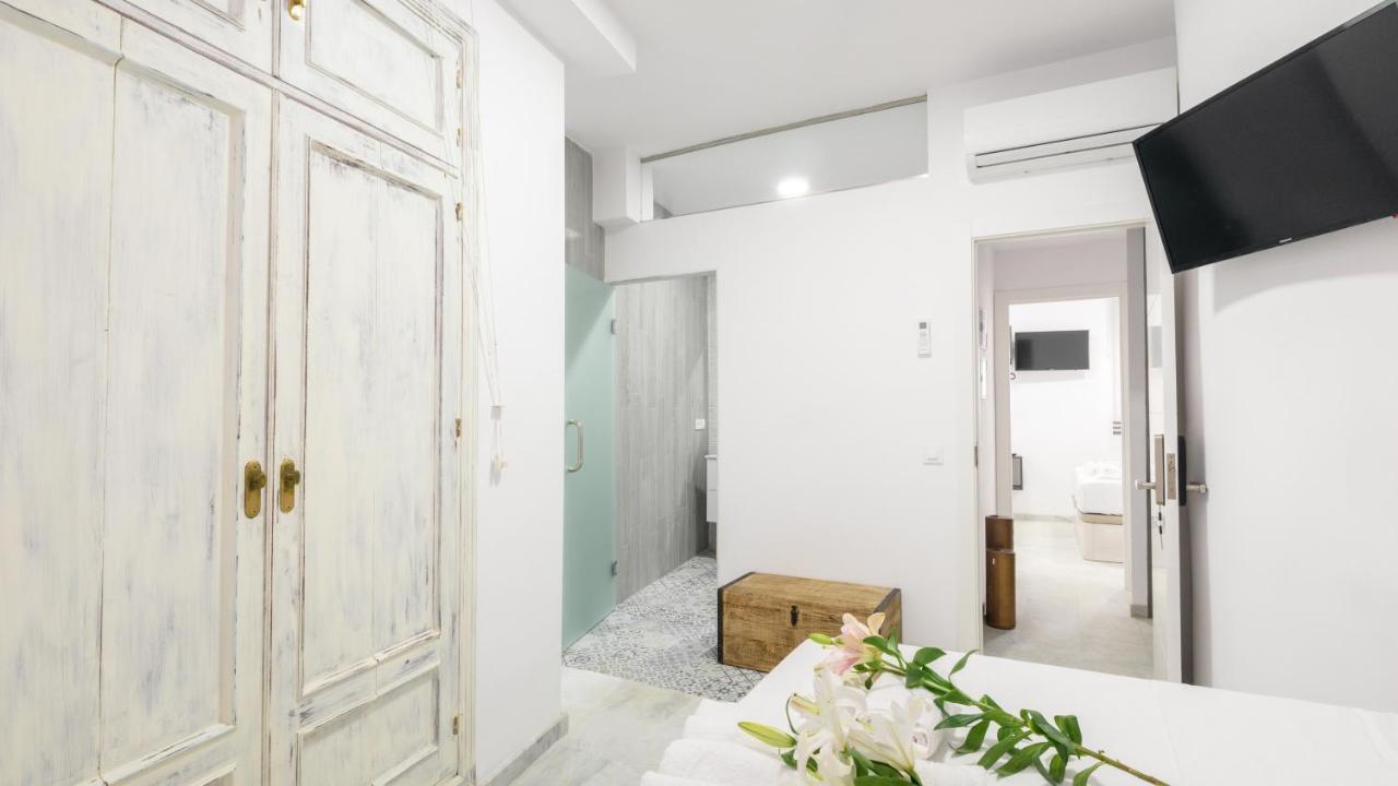 Guesthouse Room & Studio Seville La Flamenka المظهر الخارجي الصورة