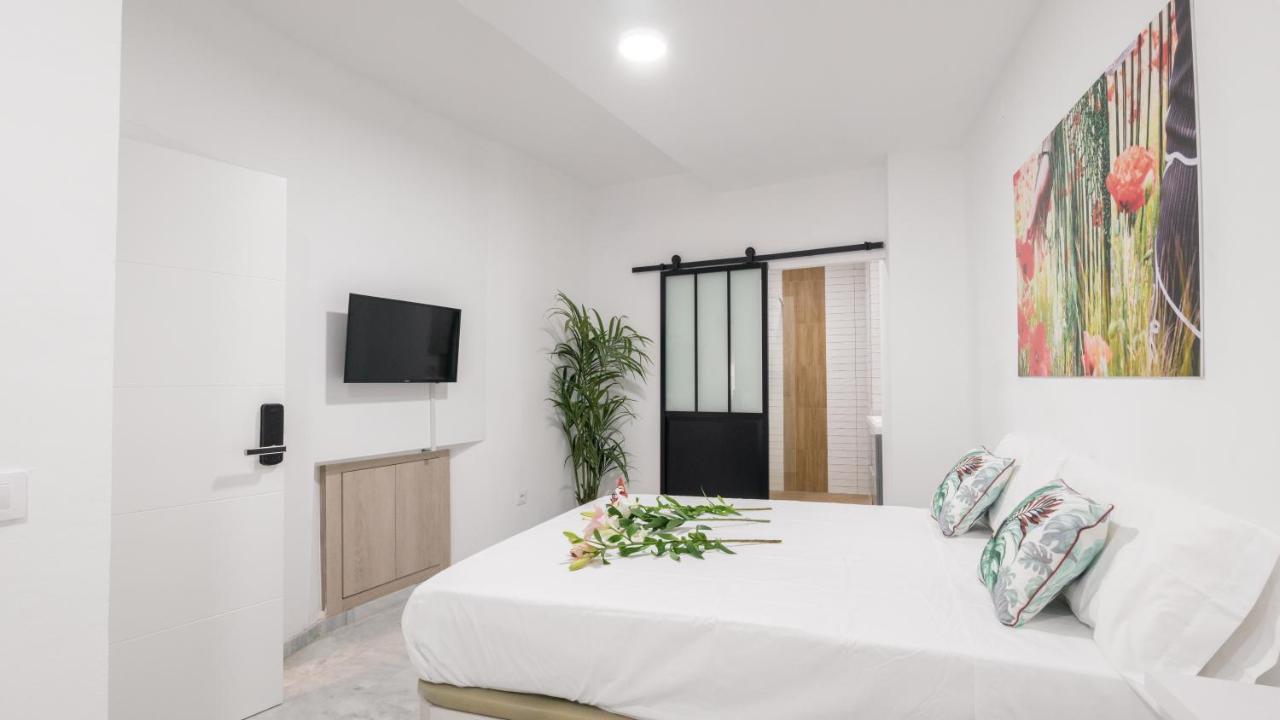 Guesthouse Room & Studio Seville La Flamenka المظهر الخارجي الصورة